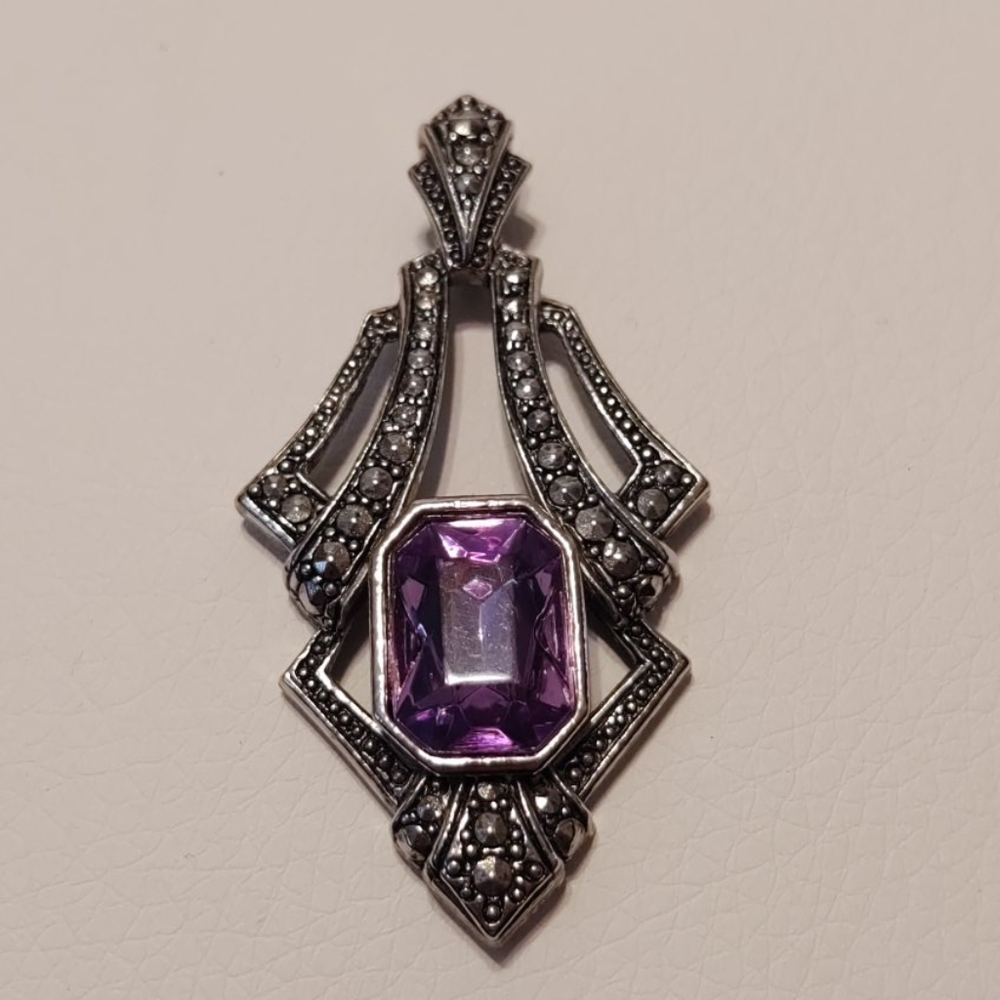 Avon silver and purple stone pendant